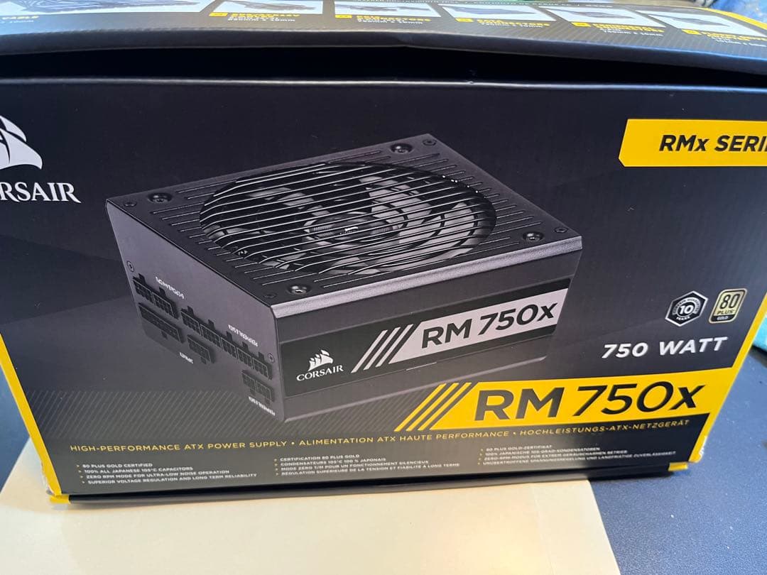 CORSAIR RM 750x 750W 電源ユニット