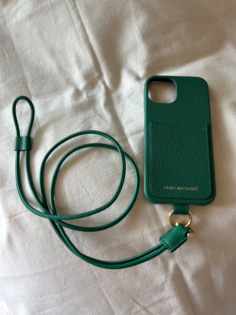 MAISON de SABRÉ グリーン iPhone14ストラップ付ケース