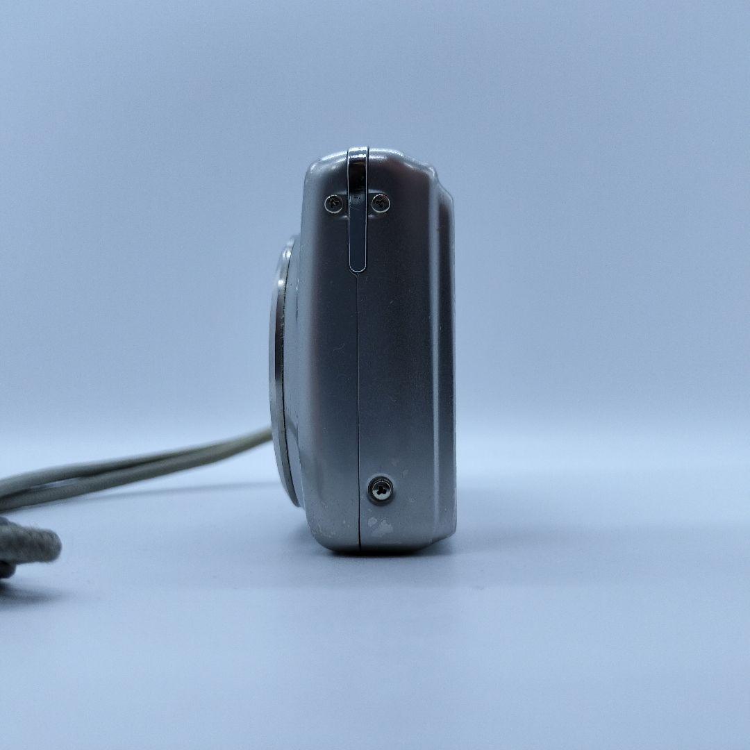 FUJIFILM FinePix F70 EXR シルバー デジカメ