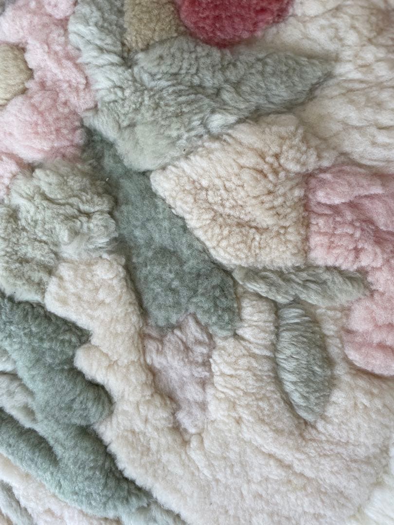 京都西川 ROSE ハイエンドライン オーストラリア産ショーンラム ムートンラグ