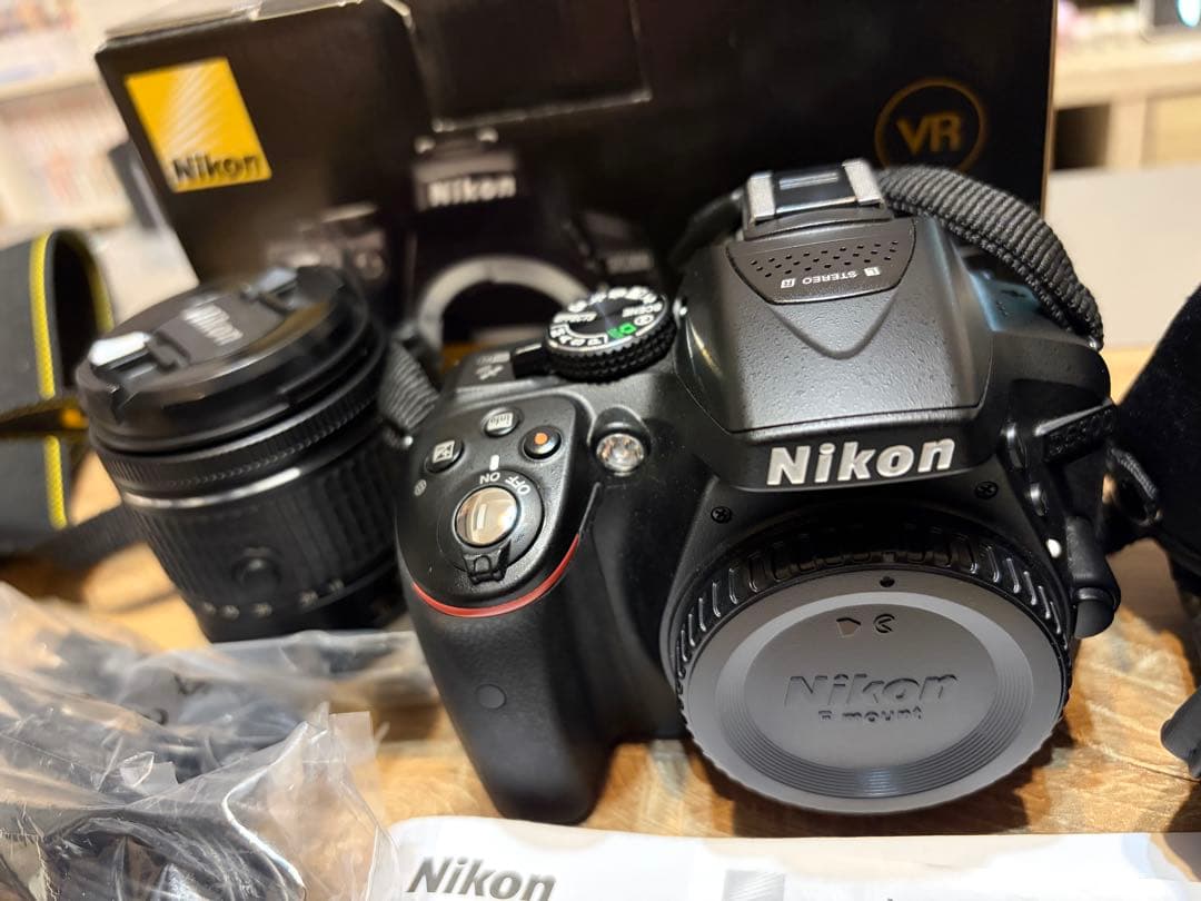 Nikon デジタル一眼レフカメラ D5300 18-55 VR Kit