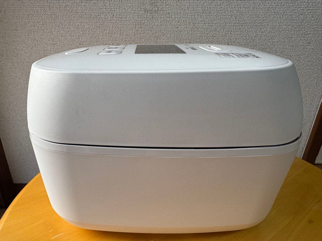ZOJIRUSHI◆炊飯器 極め炊き NW-FB10-WZ