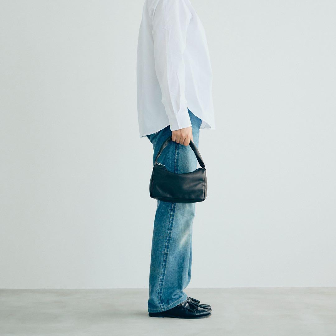 KEESE 黒 レザーショルダーバッグ ジップ Sサイズ ユニセックス