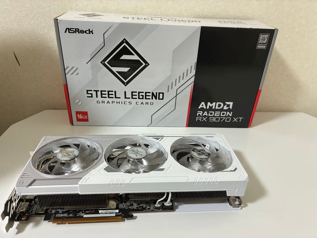 Radeon RX 9070 XT steel legend 16GB ホワイト