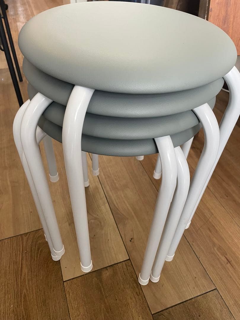 アスクル　スタッキングスツール 20脚セット　グレー