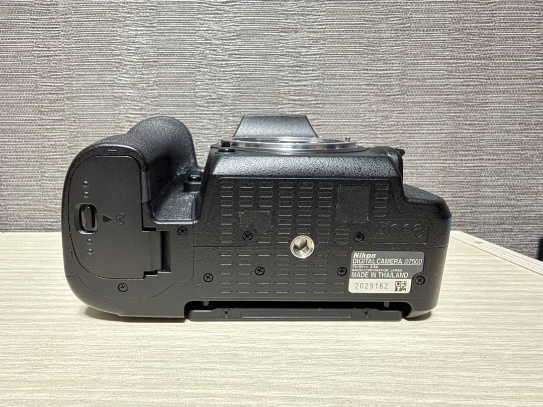 シャッター数4052枚⬛︎Nikon D7500 一眼レフ⬜︎スマホ転送