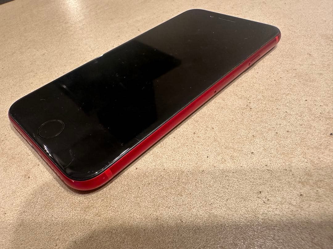 i phone8 64GB レッド