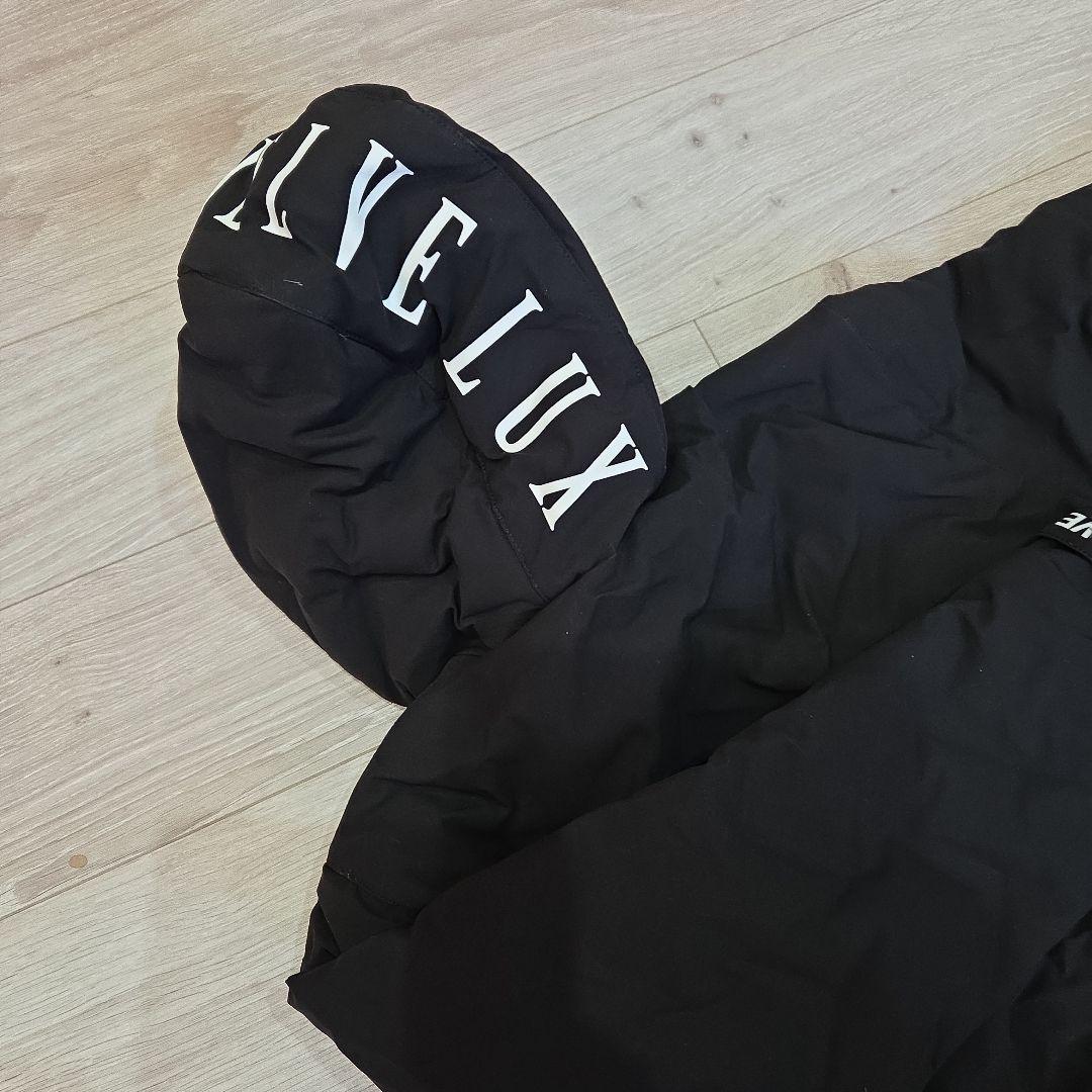 R*様 V TWELVE LUX ブラックジャケット