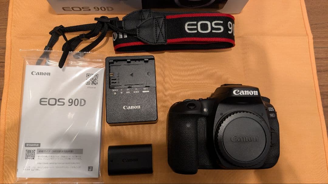 Canon EOS 90D ボディ バッテリー・チャージャー・ストラップ・説明書