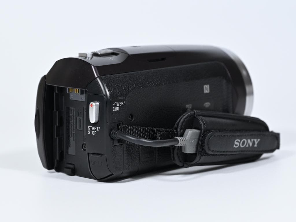 【超美品】 ソニー　SONY HDR-CX675 デジタルビデオカメラ