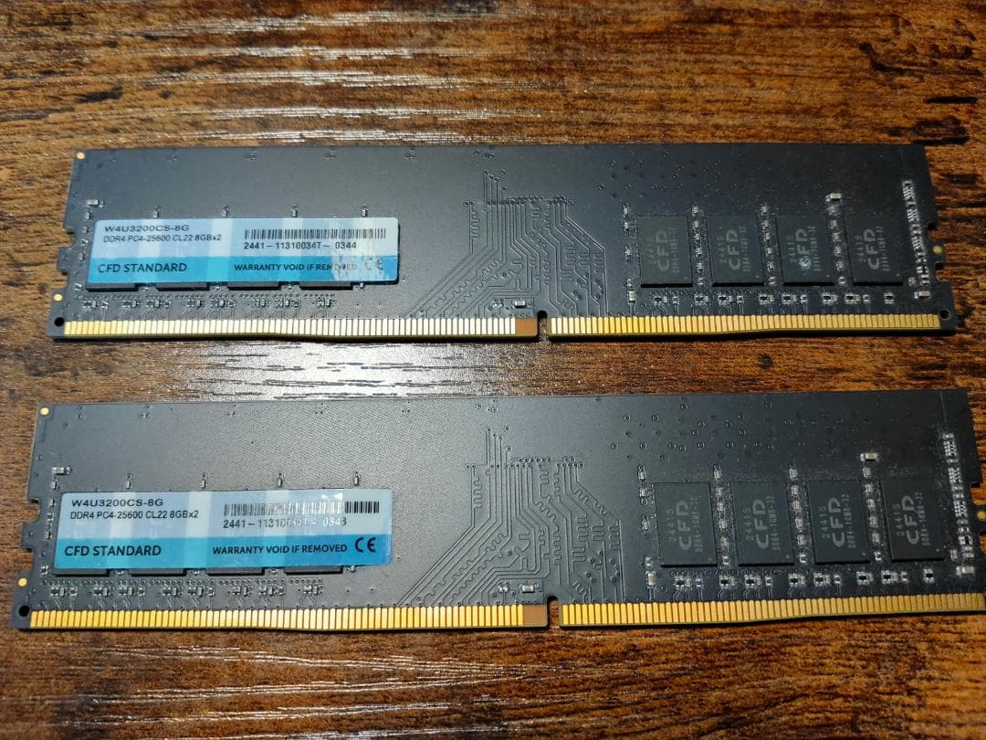 メモリー CFD W4U2400PS-8G DDR4 8GB 2400MHz