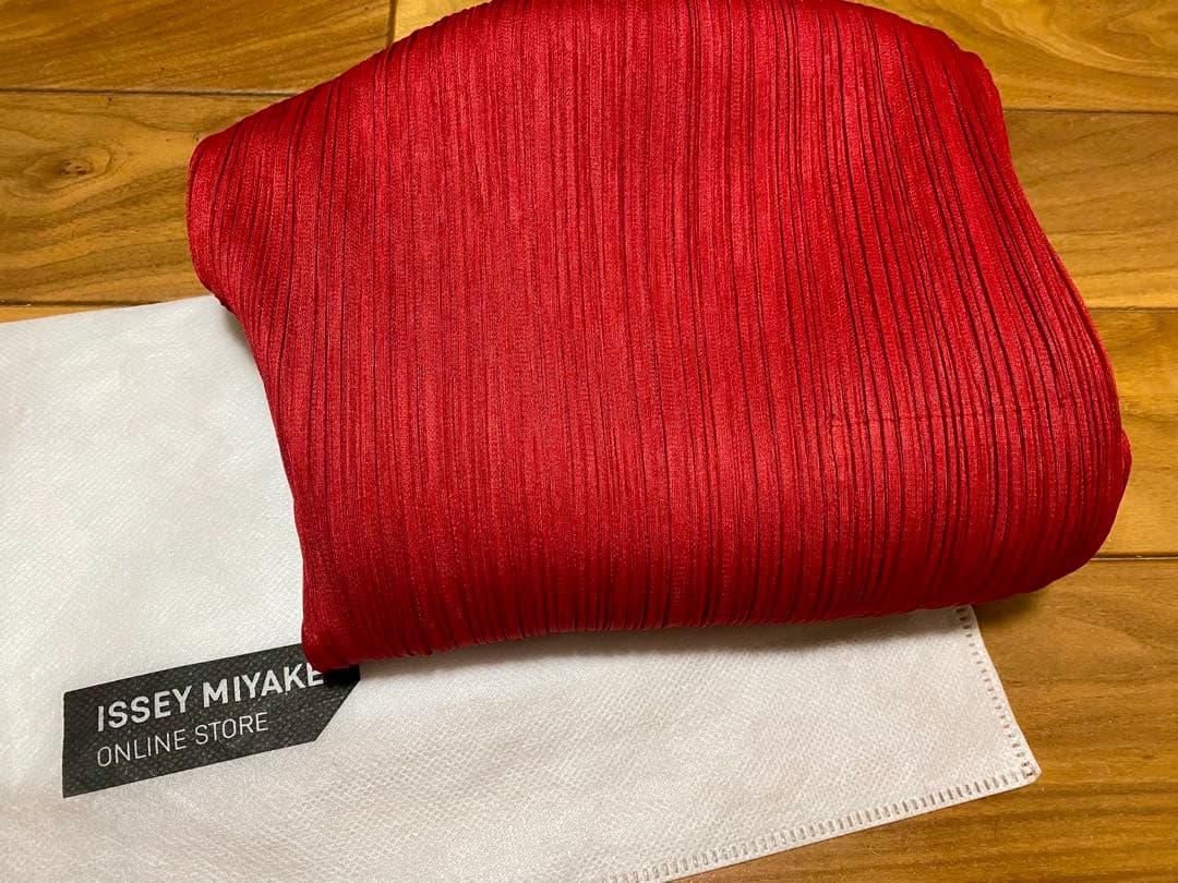 PLEATS PLEASE レッド プリーツ ガウチョパンツ