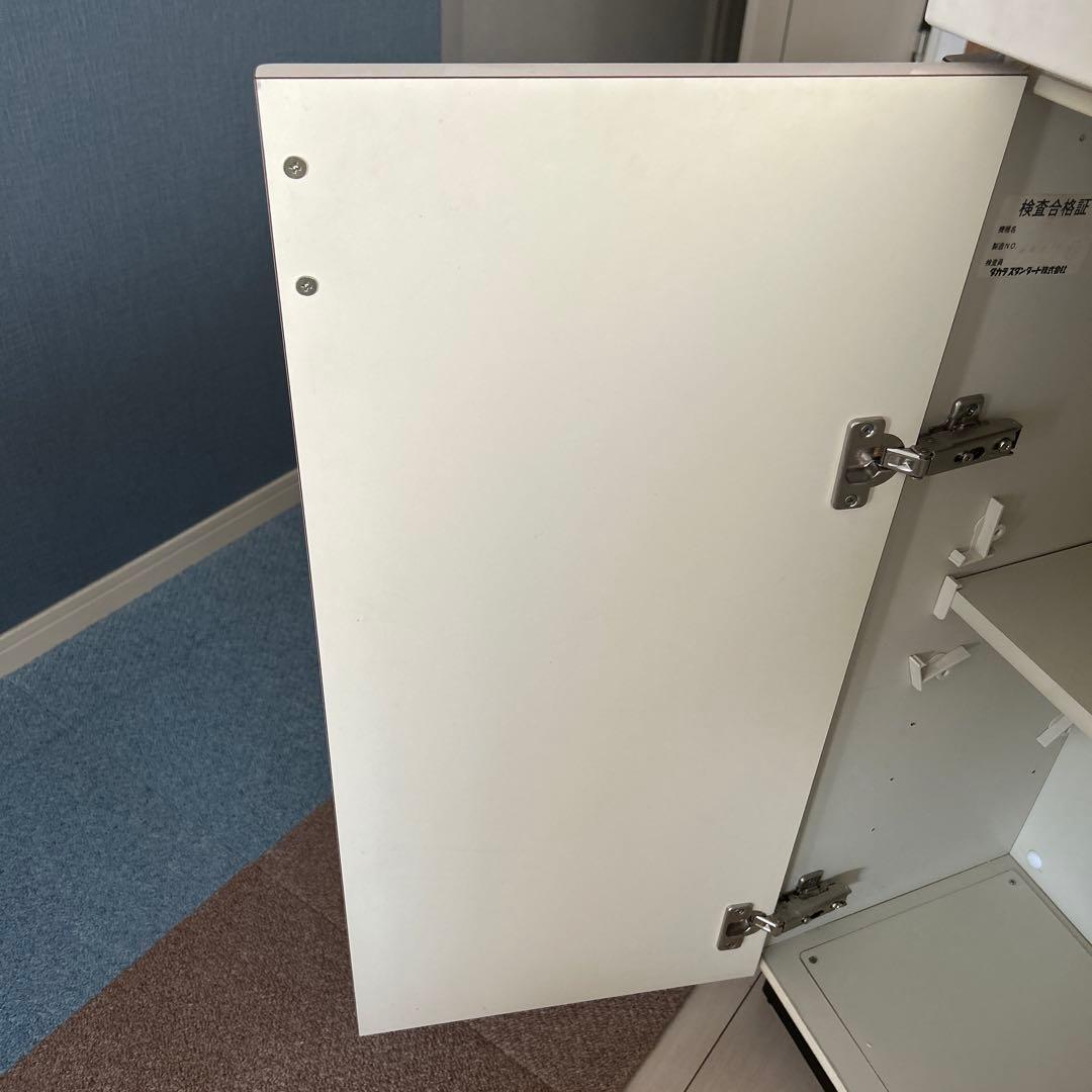 《お値下げ中》カウンター収納（白）