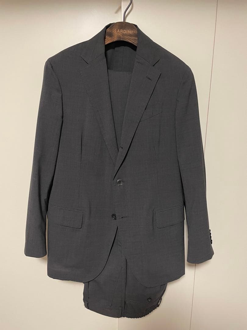 定価14万円　ラルディーニ ダークグレー ビジネススーツ セット　イージーケア