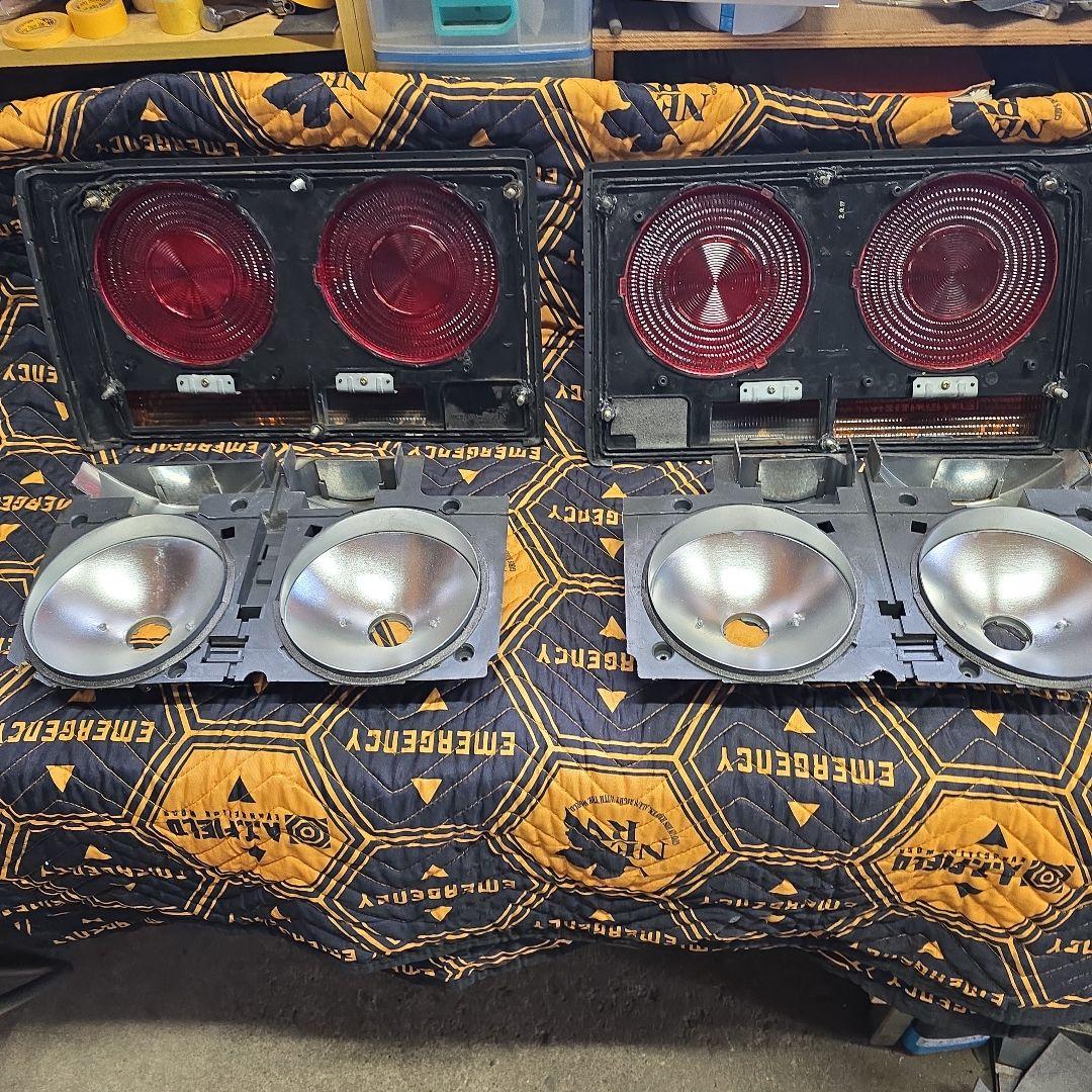 DR30 スカイライン　テールレンズのみ　左右セット　ジャンク品