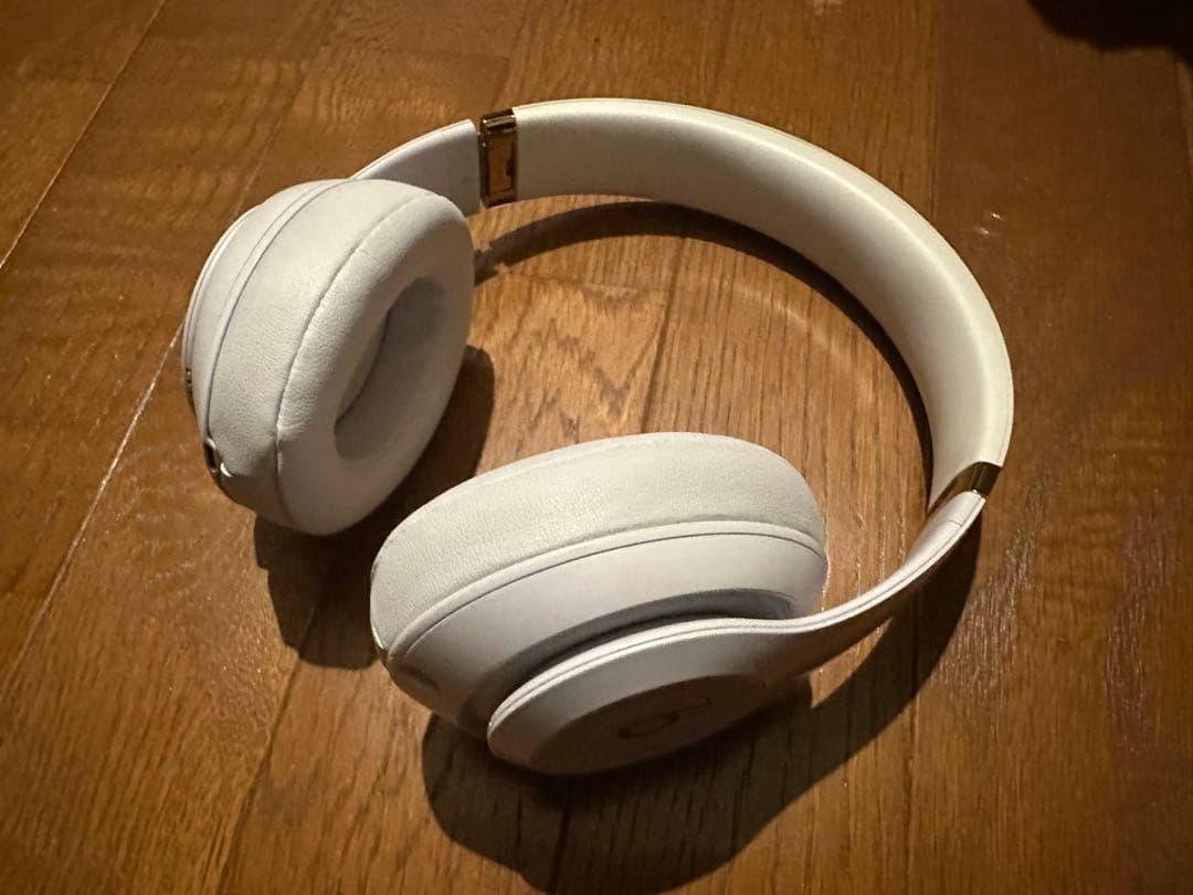 値下【限定色】Beats STUDIO3 Wireless ホワイト&ゴールド