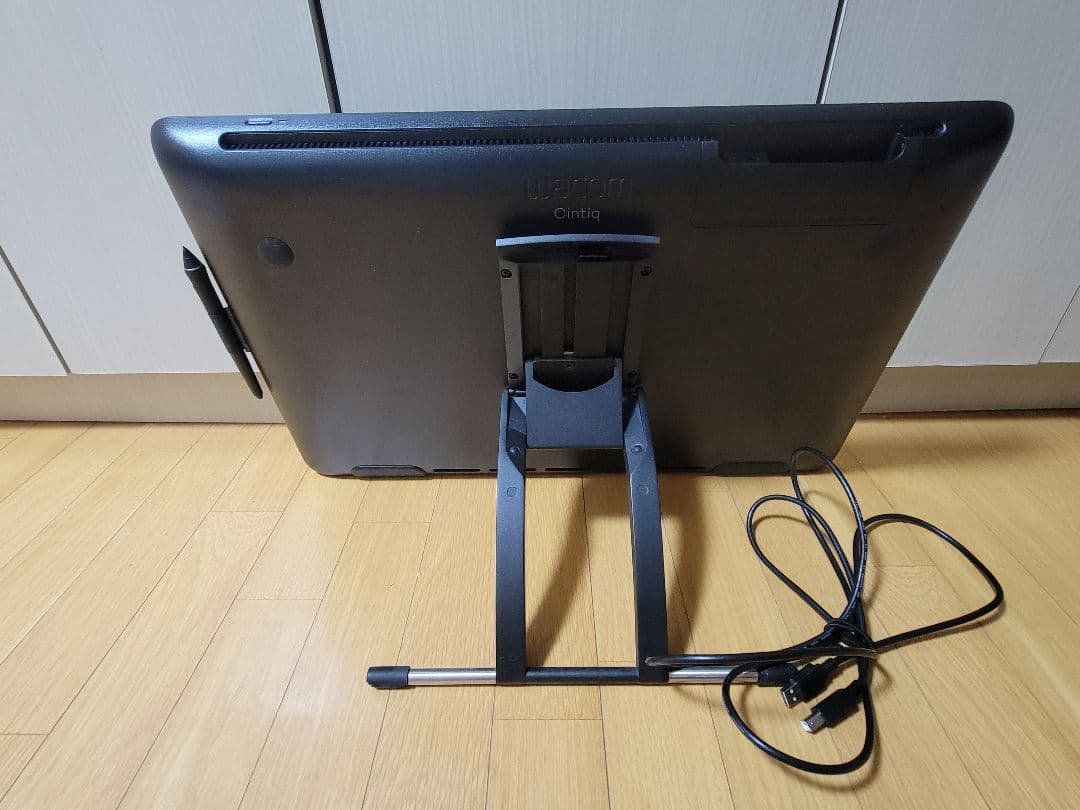 Wacom cintiq 22 DTK2260KOD　ワコム　液タブ