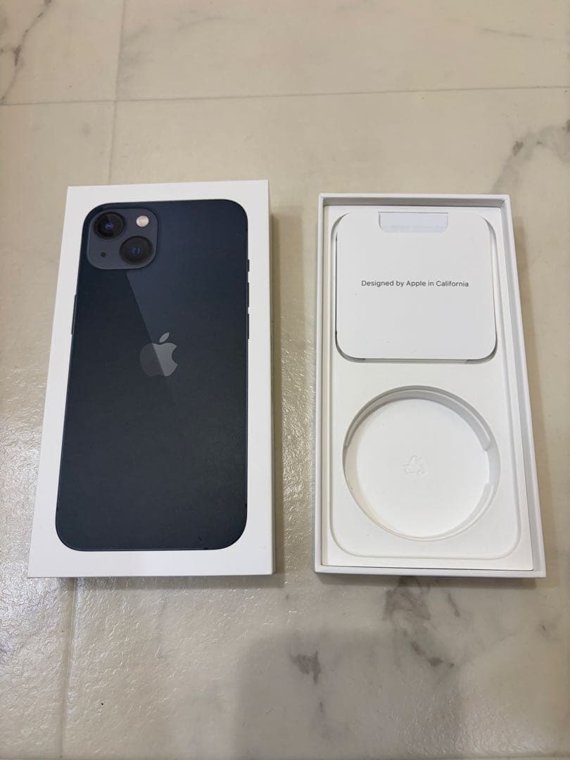 iPhone13 黒　128GB