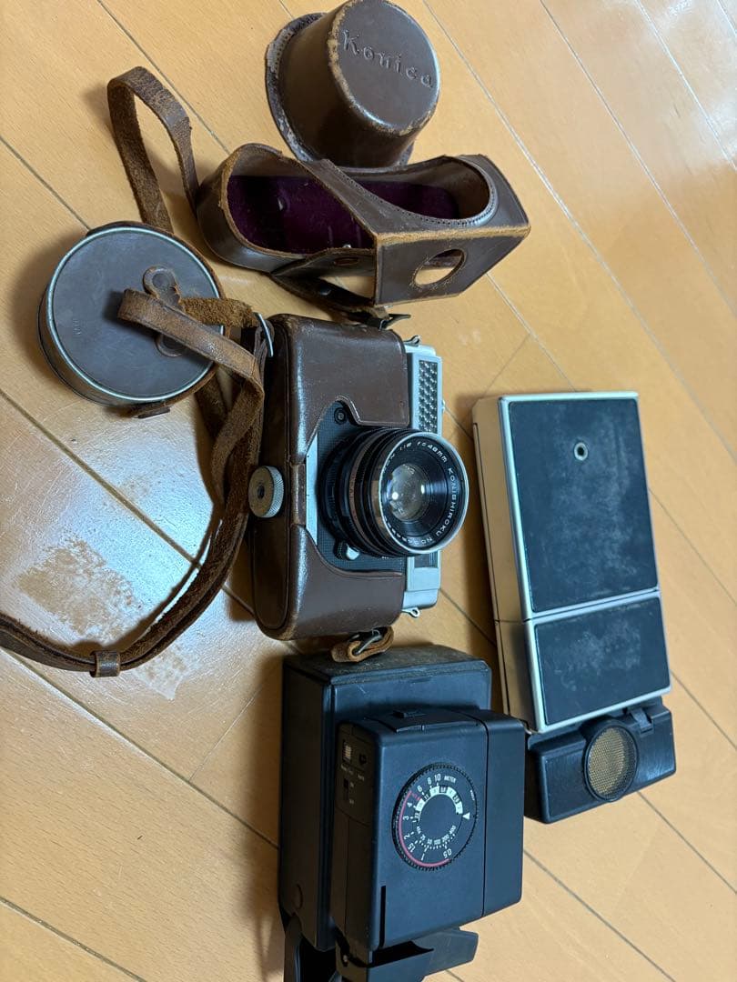 ヴィンテージ フィルムカメラ レザーケース付き