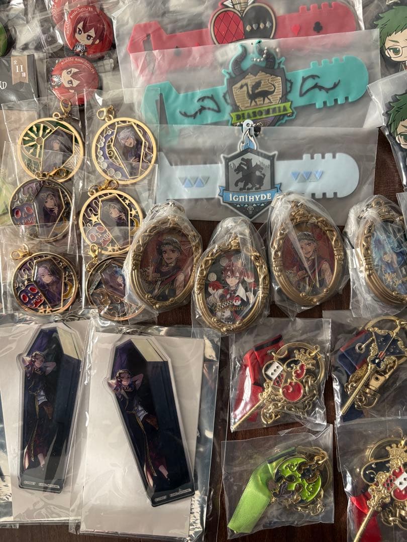 【お買得】ツイステッドワンダーランドグッズまとめ売り約250点大量セット