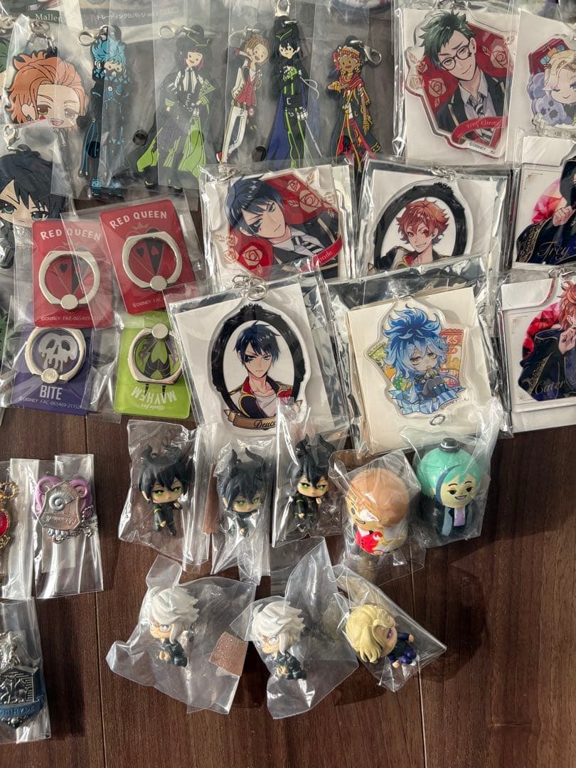 【お買得】ツイステッドワンダーランドグッズまとめ売り約250点大量セット
