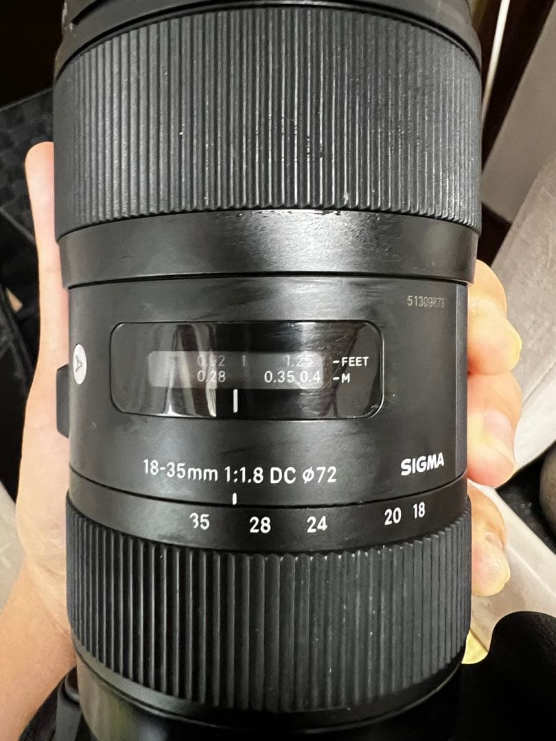 SIGMA 18-35mm F1.8 DC HSM Canon EF-Sマウント