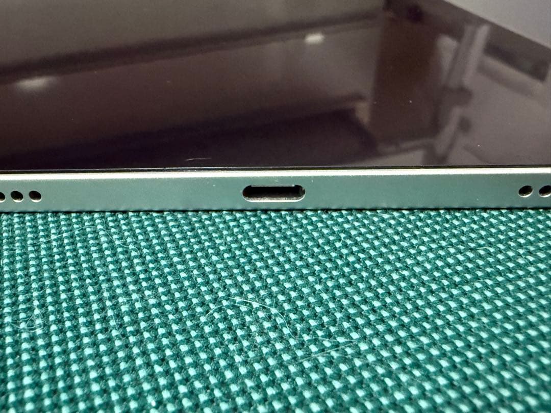 【美品】iPad Air 第5世代 64GB スターライト 箱充電器付 刻印あり