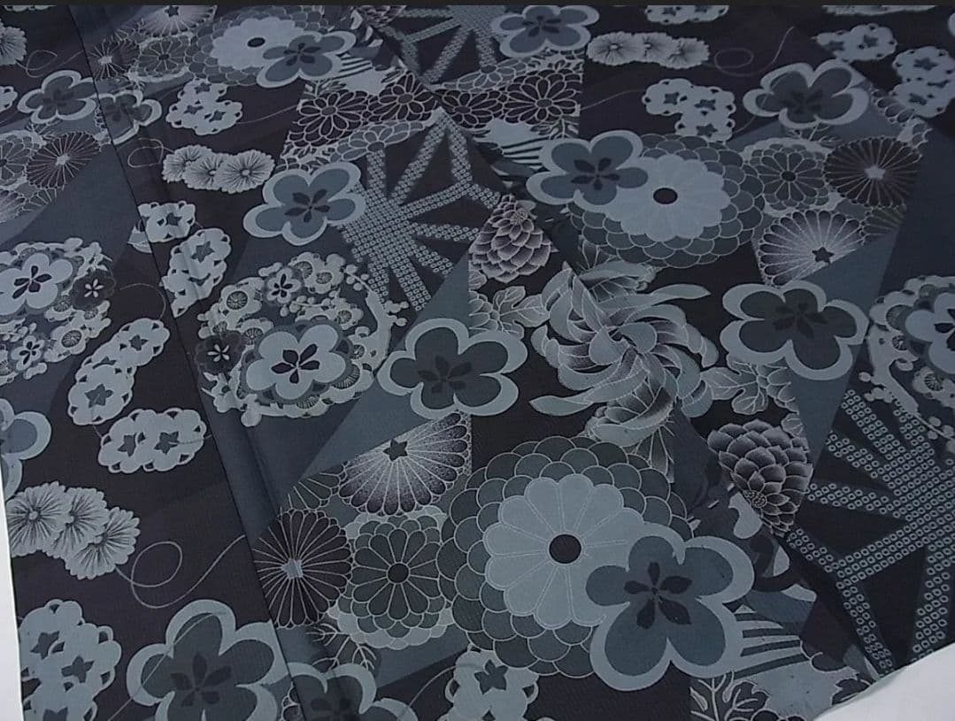 【お値下げ・美品・撫松庵】低身長　セオアルファ小紋・浴衣兼用　切嵌舞花文　洗える