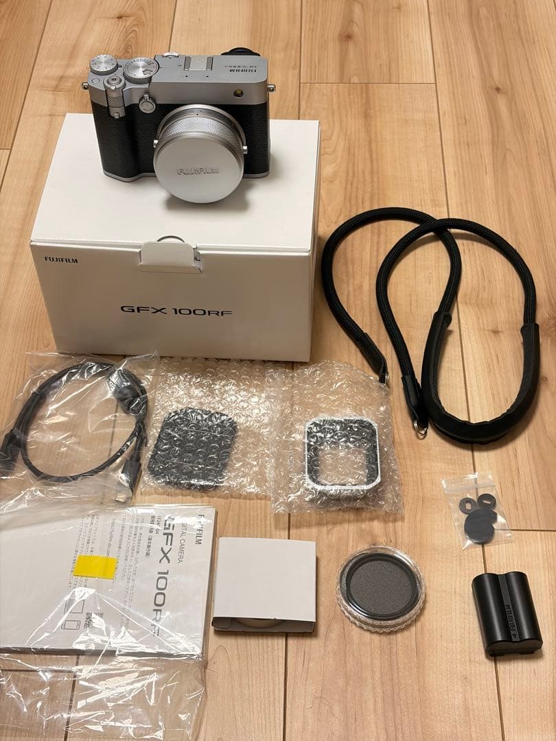 FUJIFILM / GFX100RFシルバー