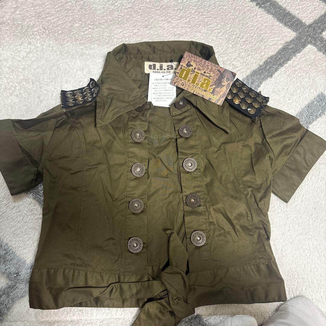セール中d.i.a 平成ギャル y2k オリーブ ミリタリージャケット