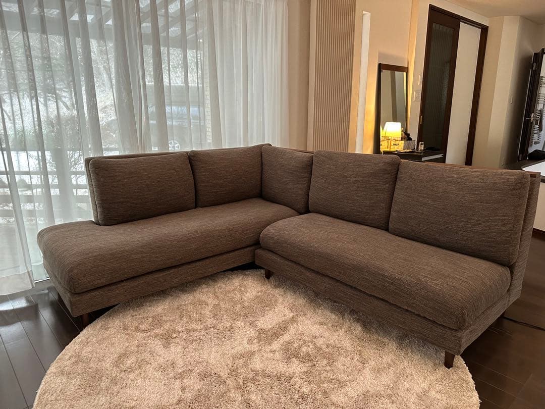 ニトリ　コンセント付き3〜5人掛けソファ