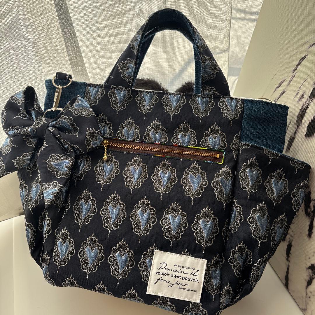 あ*き様 コヤンイサムチョン　ブラックファー×レース　 バック ハンドメイド