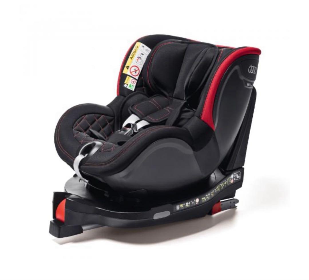 アウディ　チャイルドシート　Dualfix I-SIZE