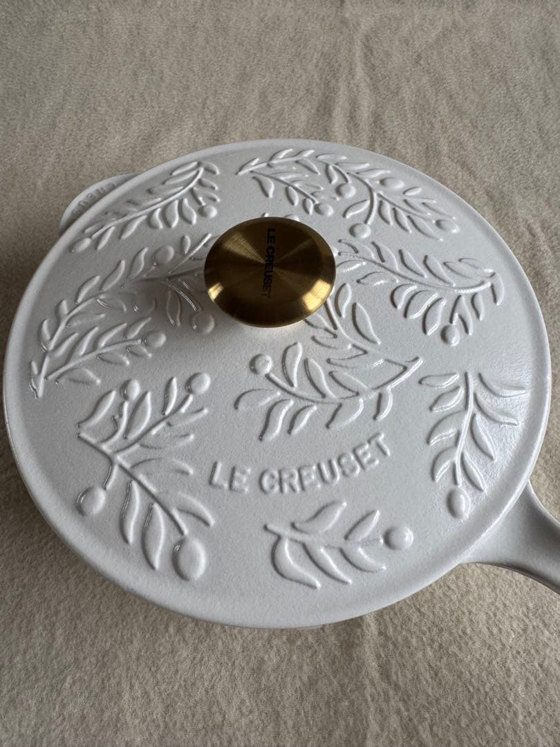 LE CREUSET オリーブソーシエパン　21cm