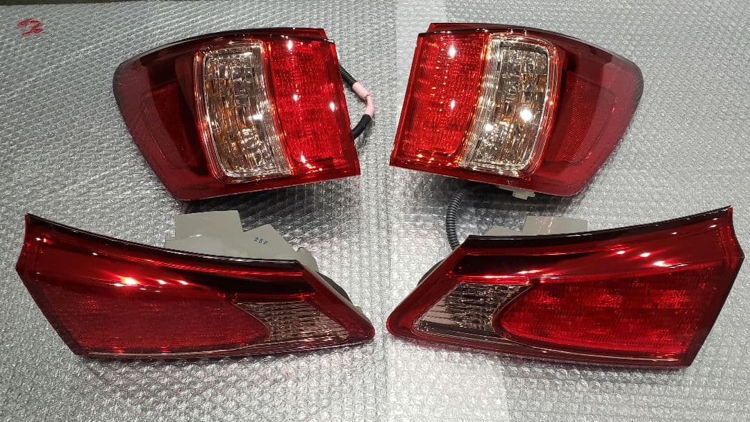 レクサス 20系 IS 後期 純正 テール レンズ ⭐中古品⭐程度良好❗