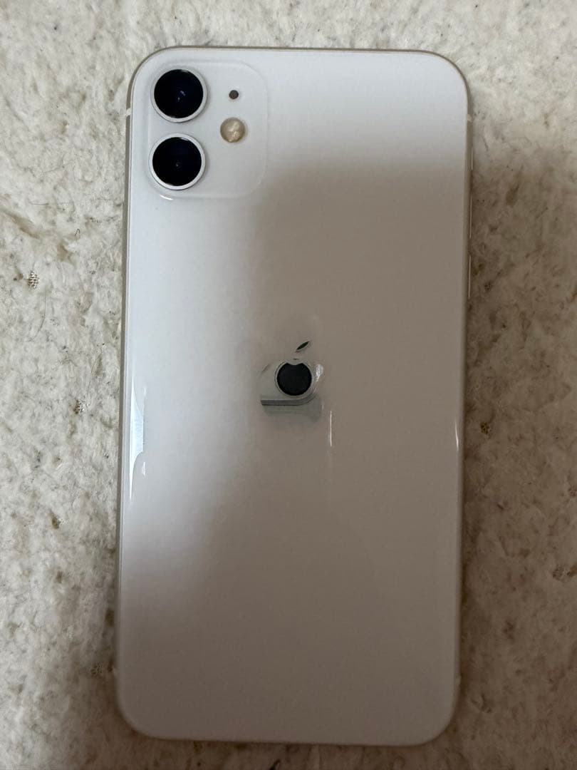 Apple iPhone 11 ホワイト128G箱付き