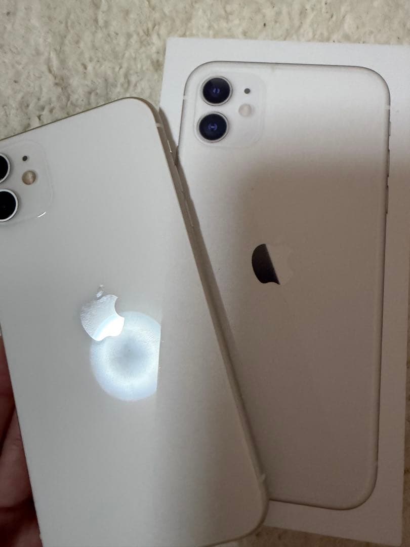 Apple iPhone 11 ホワイト128G箱付き