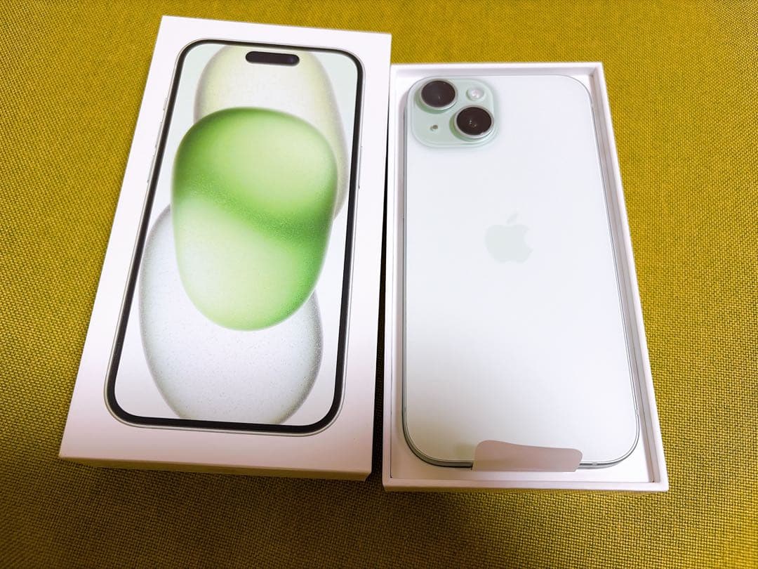 iPhone15 グリーン 128GB SIMフリー