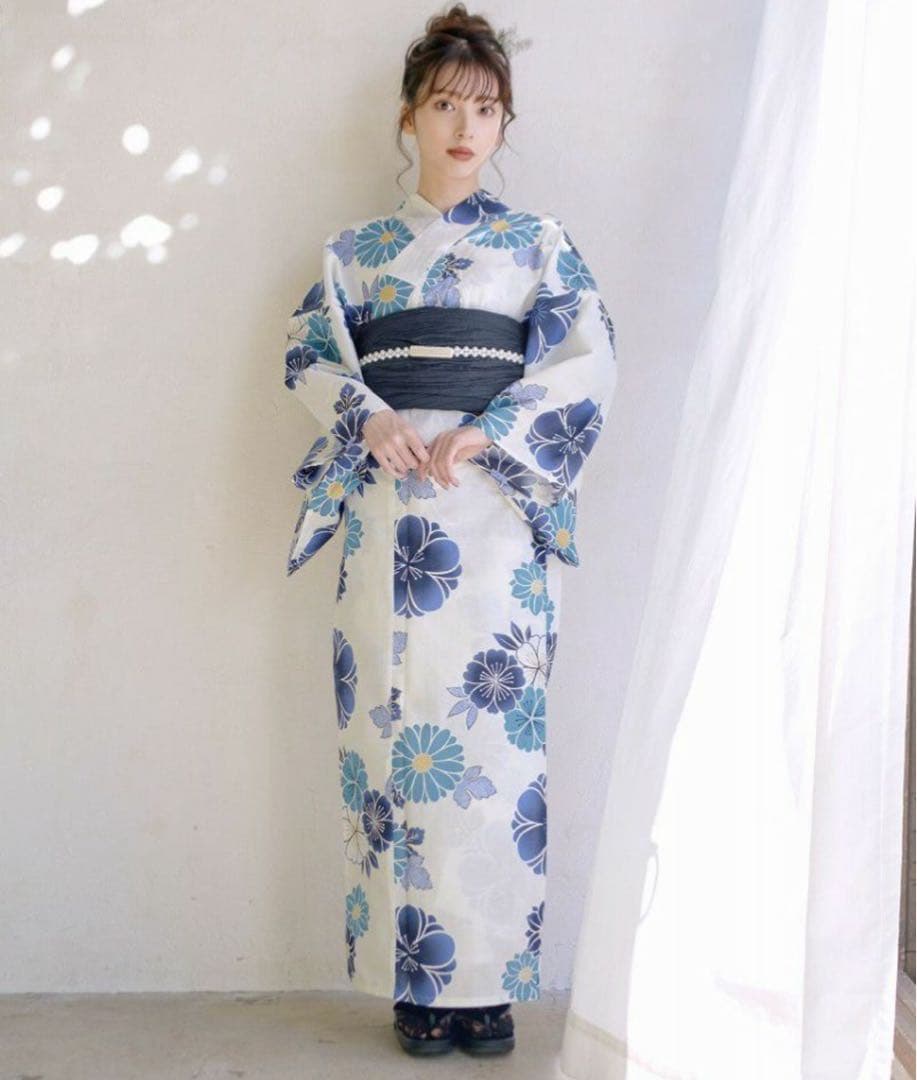【本日(7/20)19時まで】花柄 浴衣・帯・下駄セット レディース