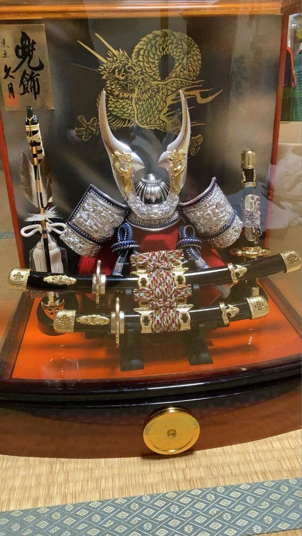 送料無料！　五月人形 兜と刀のセット