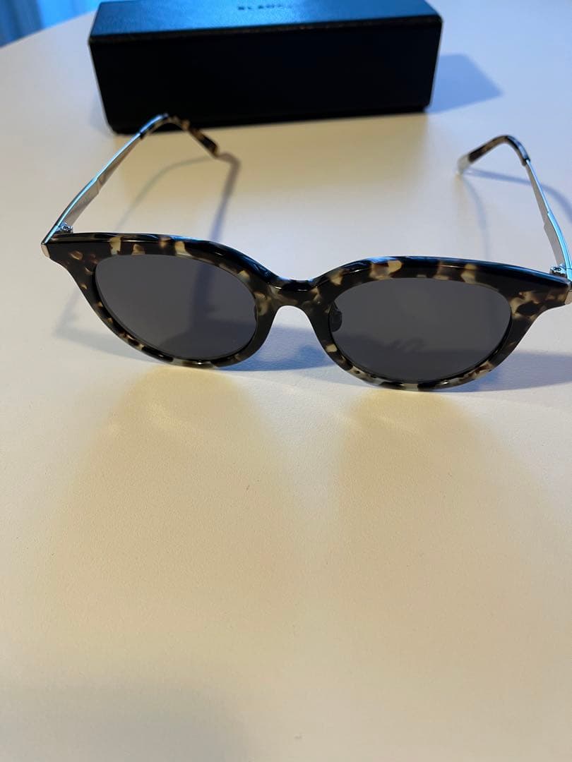 BLANC. サングラス