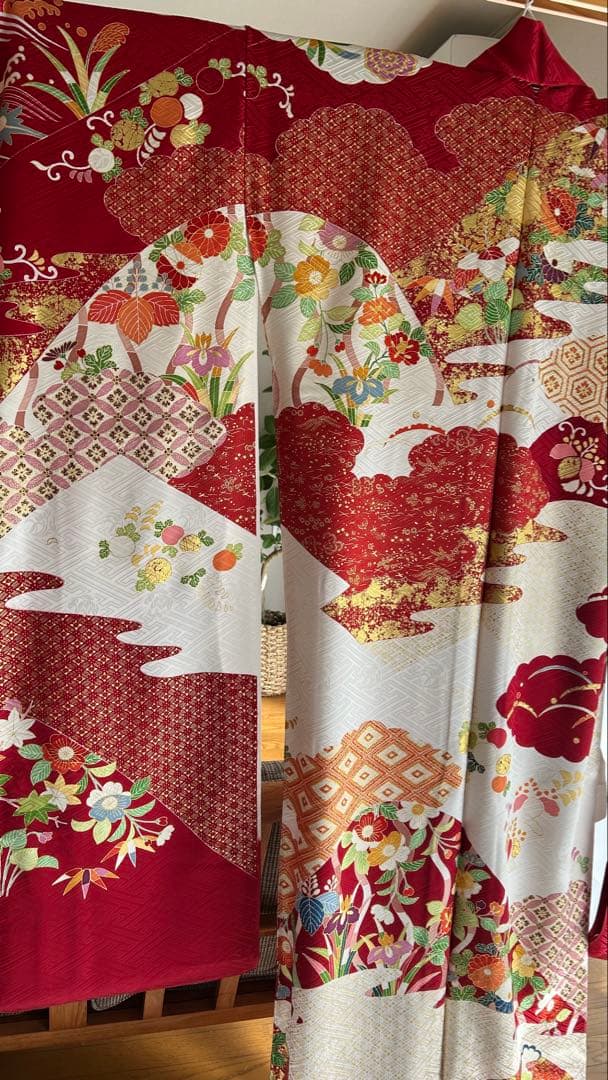 古典柄振袖 吉澤友禅　 吾妻　徳穂　新品未仕立て