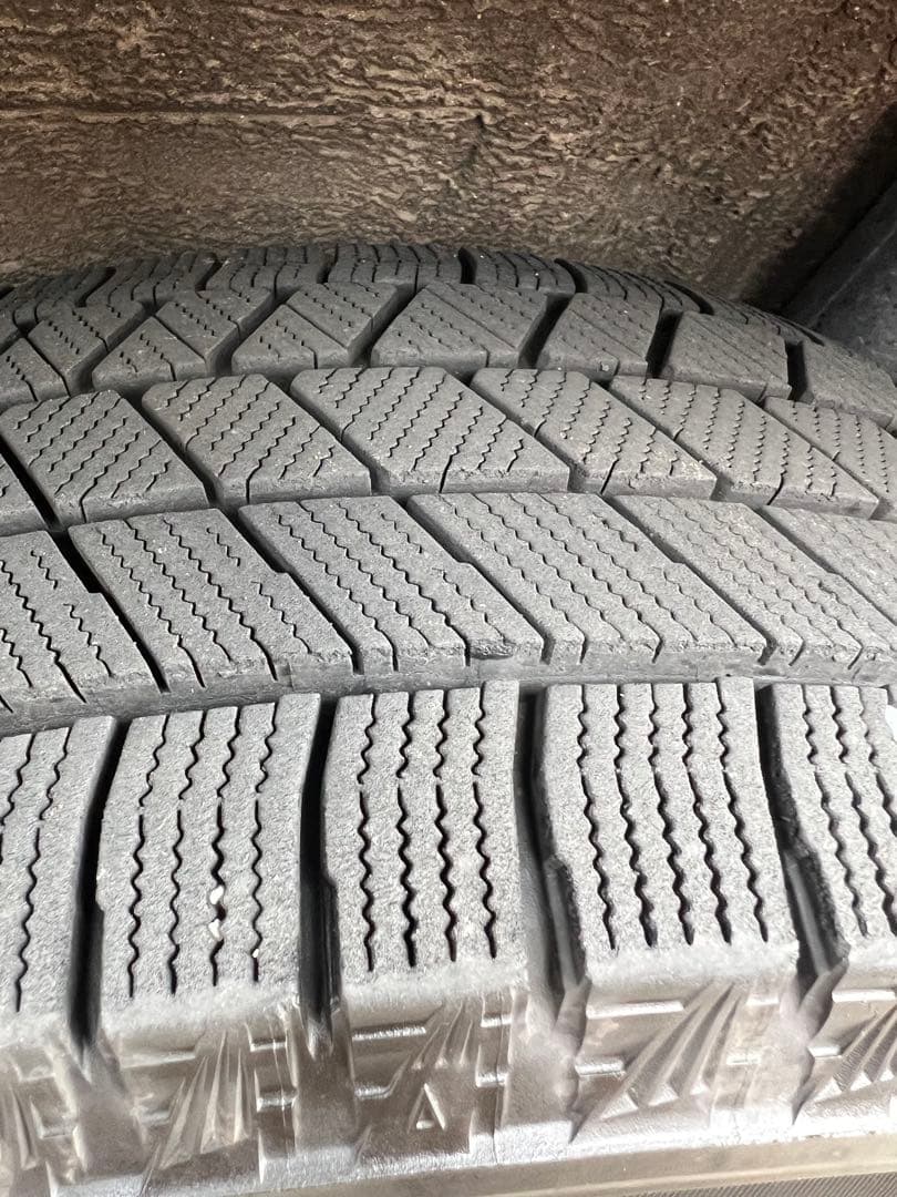 【引取り限定】トヨタ80系、ブリザックVRX-3、4本セット（15インチ）