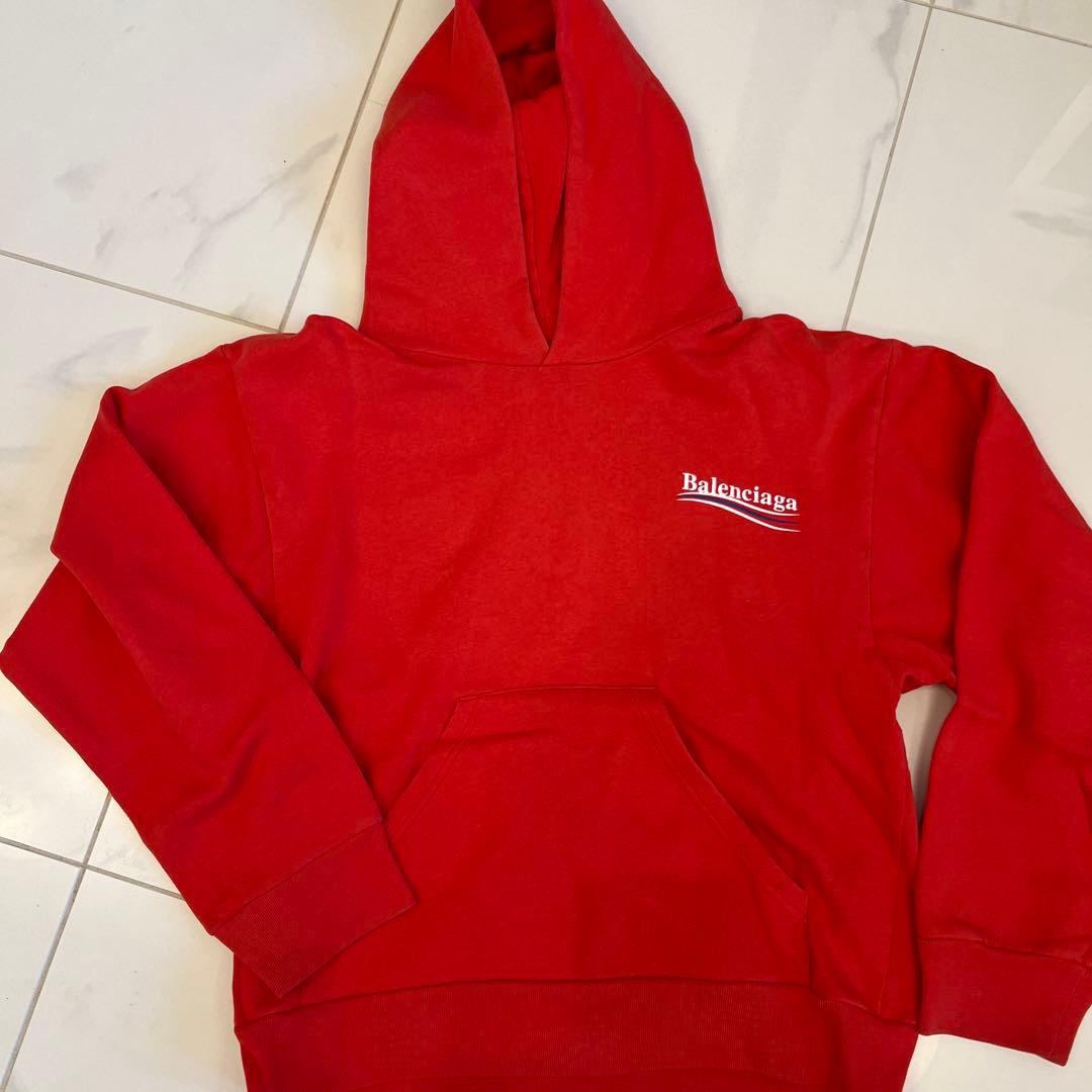 バレンシアガ パーカー プルオーバー 背面ロゴ 表記10レッド