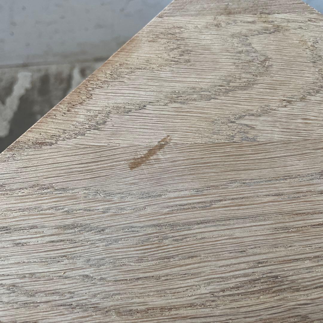 ビンテージ コーナーオープンチェストキャビネット 剥離