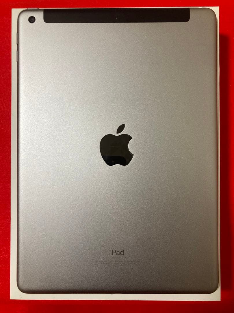 iPad第5世代 Wi-Fi + Cellularモデル 32GB SIMフリー