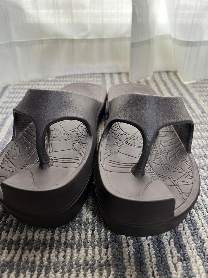 ラクバキ（RACBAKI）イージーサンダル　茶色　メンズM（26.0〜27.0）