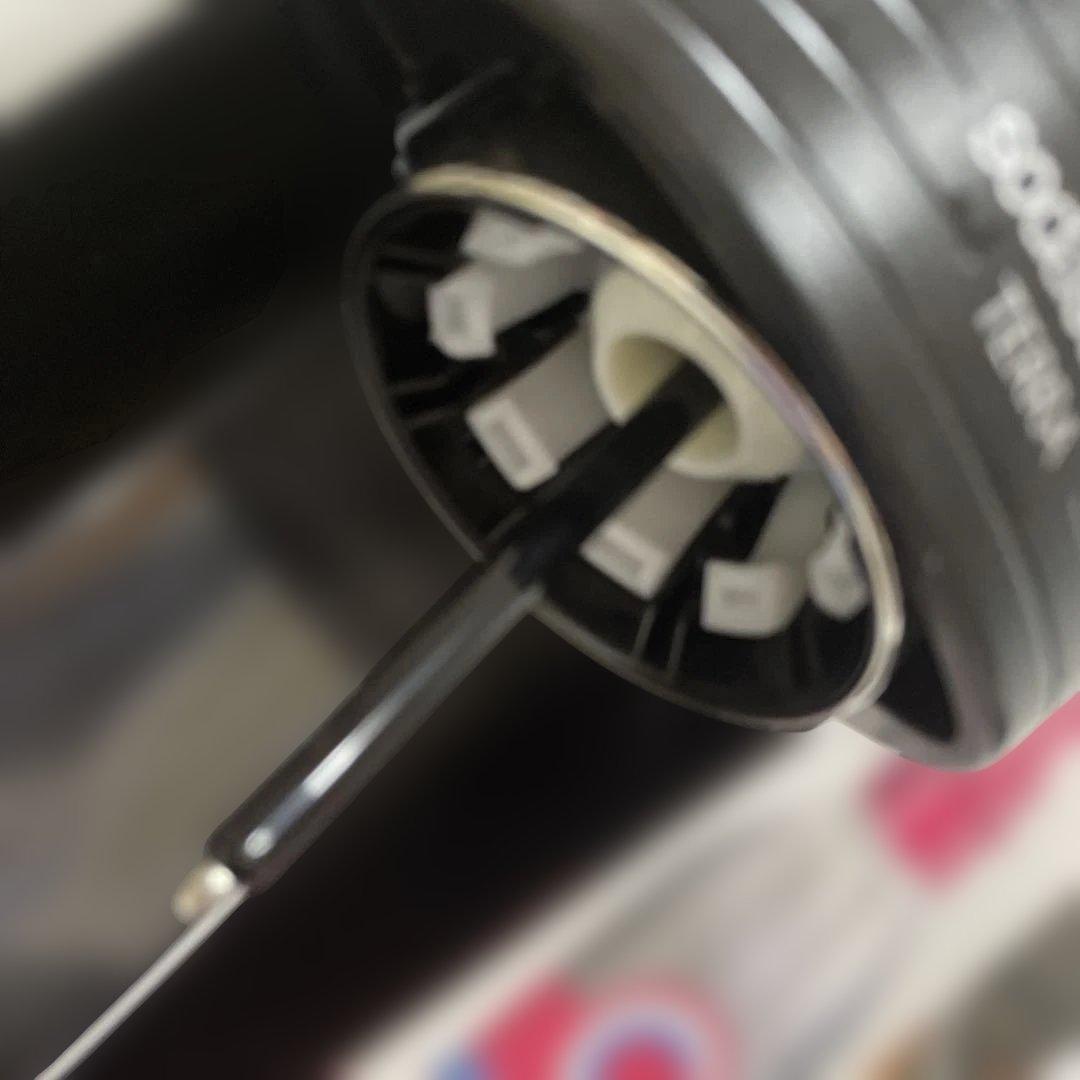 ソーダストリームsoda stream本体箱無し+ガスボンベ1本説明書付き