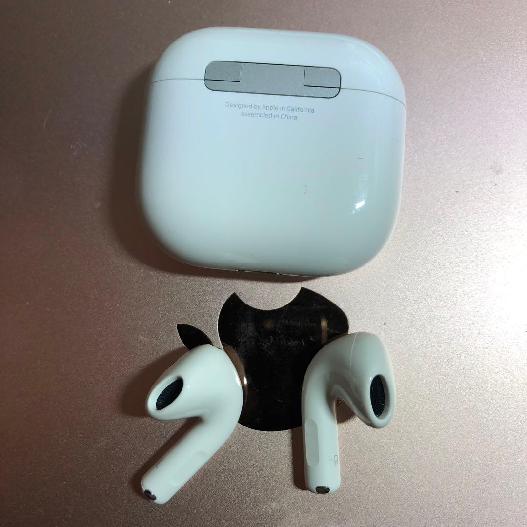 Apple AirPods 第4世代　A3058 3050 3053