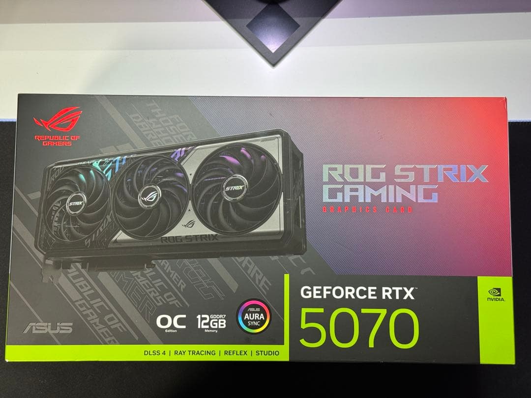 値段限定ASUS ROG STRIX RTX5070 OC 12GB GDDR7